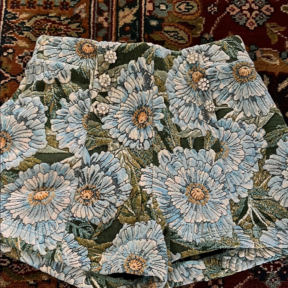 Floral Embroidered Women's Shorts